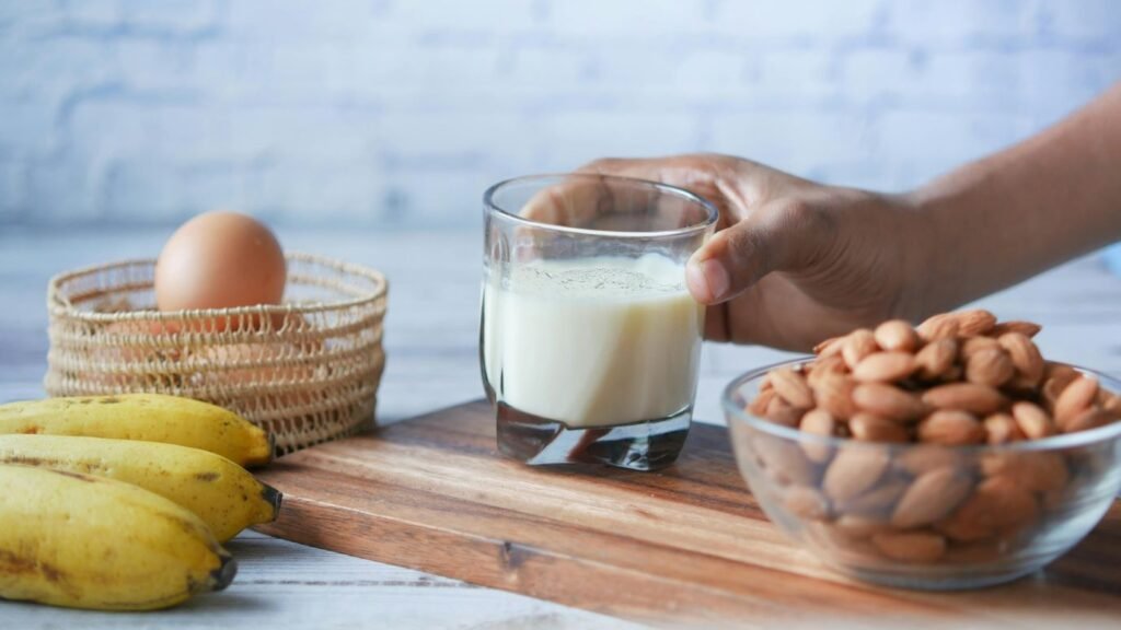 smoothie-1024x576 Top 7 Pre-Workout Meals That Actually Work